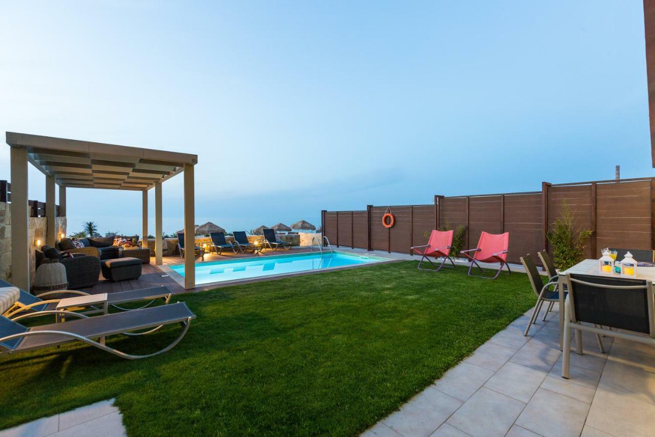 Espera Luxury Beach Front Residence With Pool & Bbq, By Thinkvilla Ρέθυμνο Εξωτερικό φωτογραφία